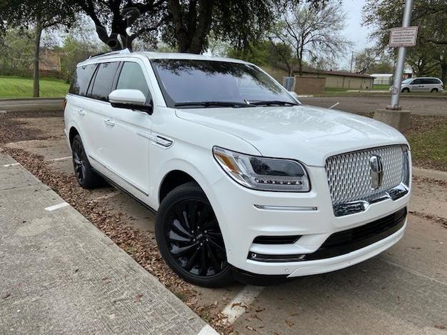 Новый импортный Lincoln Navigator 2020 года